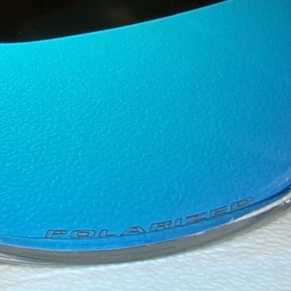 Womens Oakley Sunglasses Polarized Blue Lens "LIKE NEW" - Picture 4 of 5